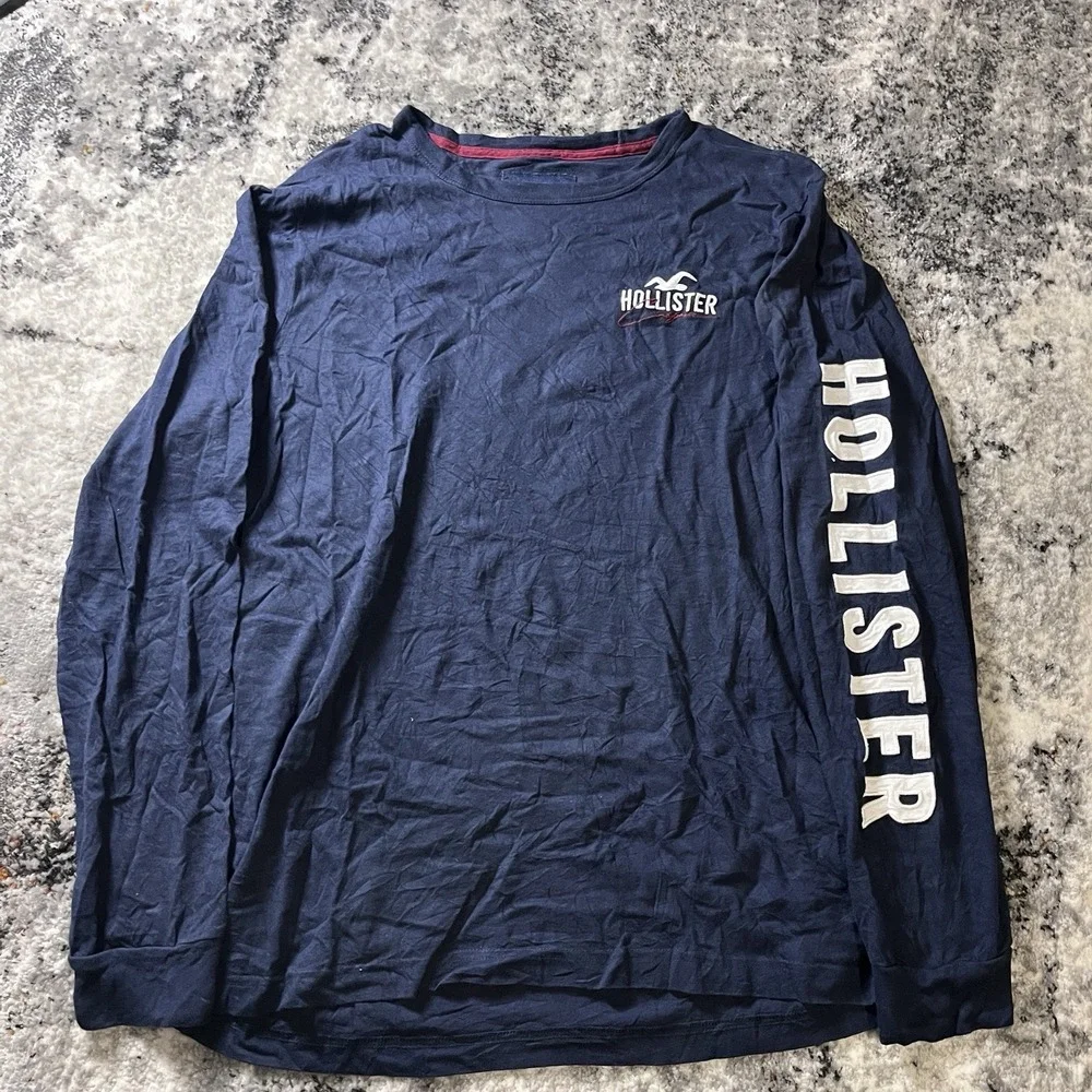 Hollister Men's Long Sleeve Embroidered Navy Blue Size Medium Y2K 2000s‎ Vintage